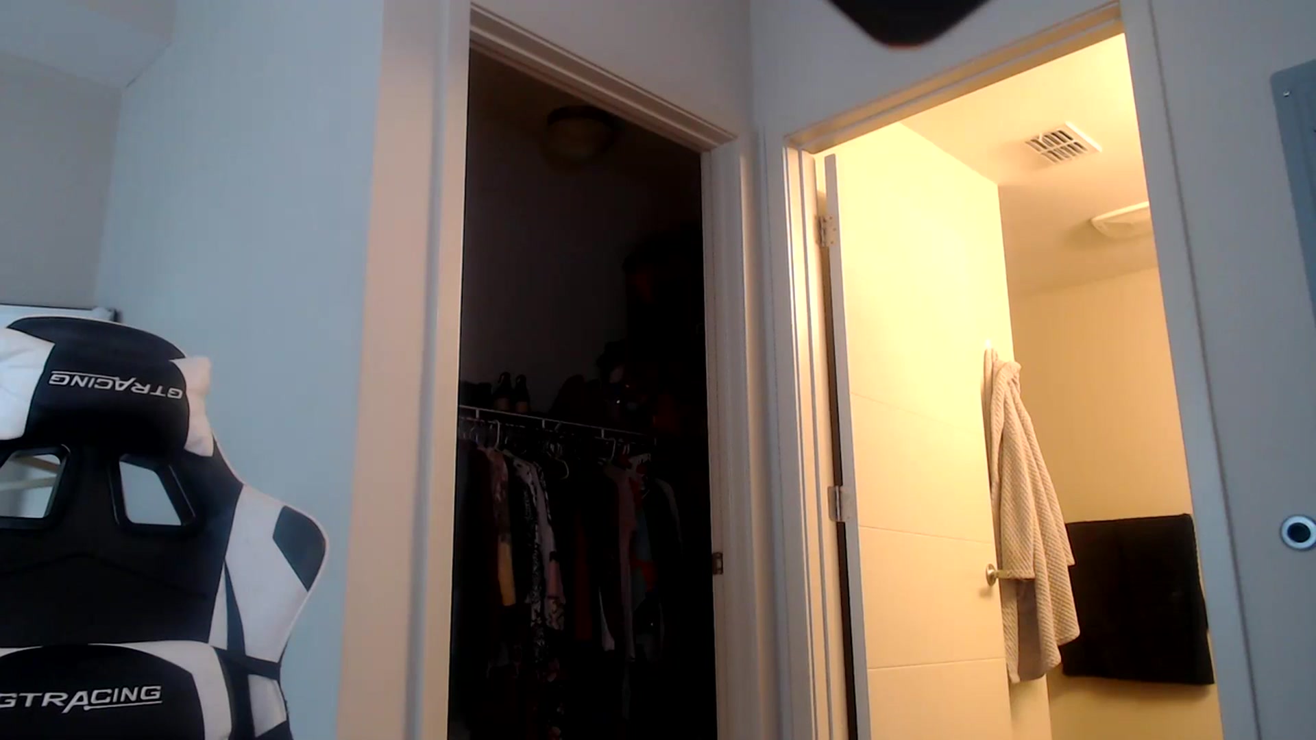 Gallery image thumbnail from Alexis_Anne's myfreecams stream on, 07/03/2023, 18:56 image 4 of 20