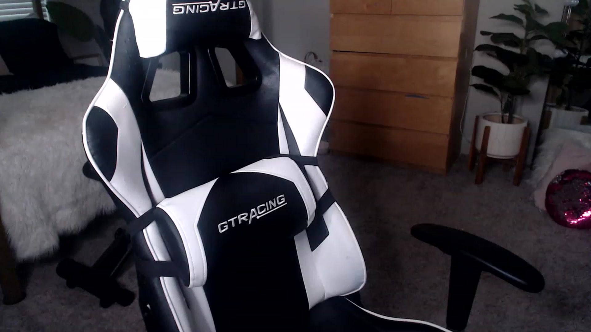Gallery image thumbnail from Alexis_Anne's myfreecams stream on, 07/04/2023, 24:00 image 9 of 20