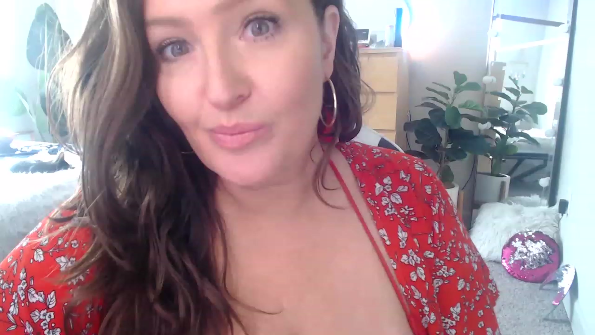 Gallery image thumbnail from Alexis_Anne's myfreecams stream on, 07/04/2023, 21:07 image 5 of 20