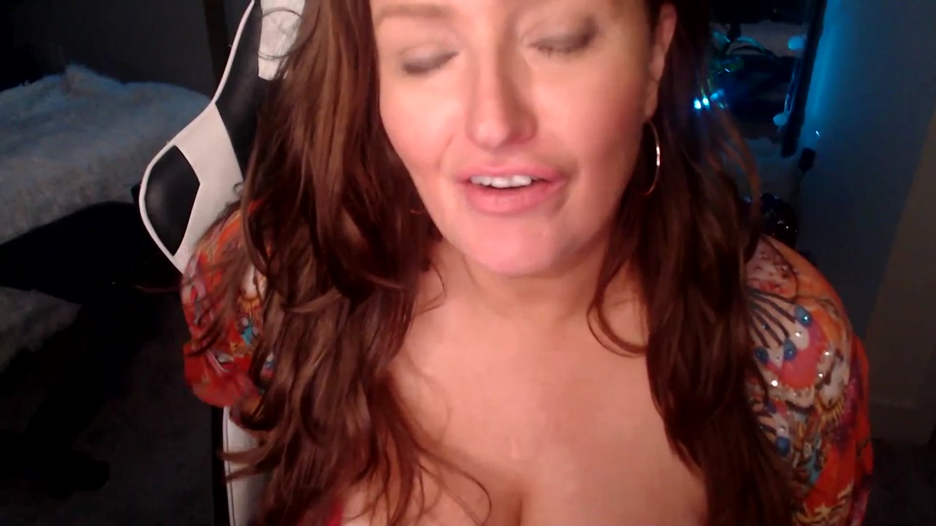 Gallery image thumbnail from Alexis_Anne's myfreecams stream on, 07/05/2023, 03:40 image 2 of 20