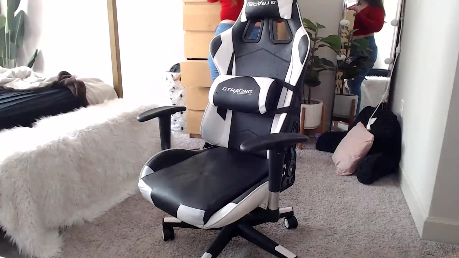 Gallery image thumbnail from Alexis_Anne's myfreecams stream on, 07/13/2023, 20:42 image 16 of 20