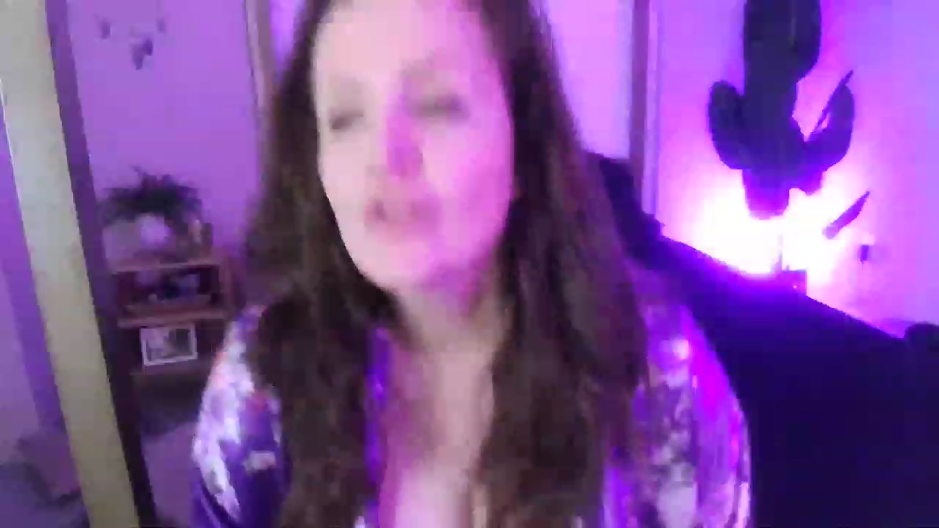 Gallery image thumbnail from Alexis_Anne's myfreecams stream on, 07/27/2023, 06:04 image 18 of 20