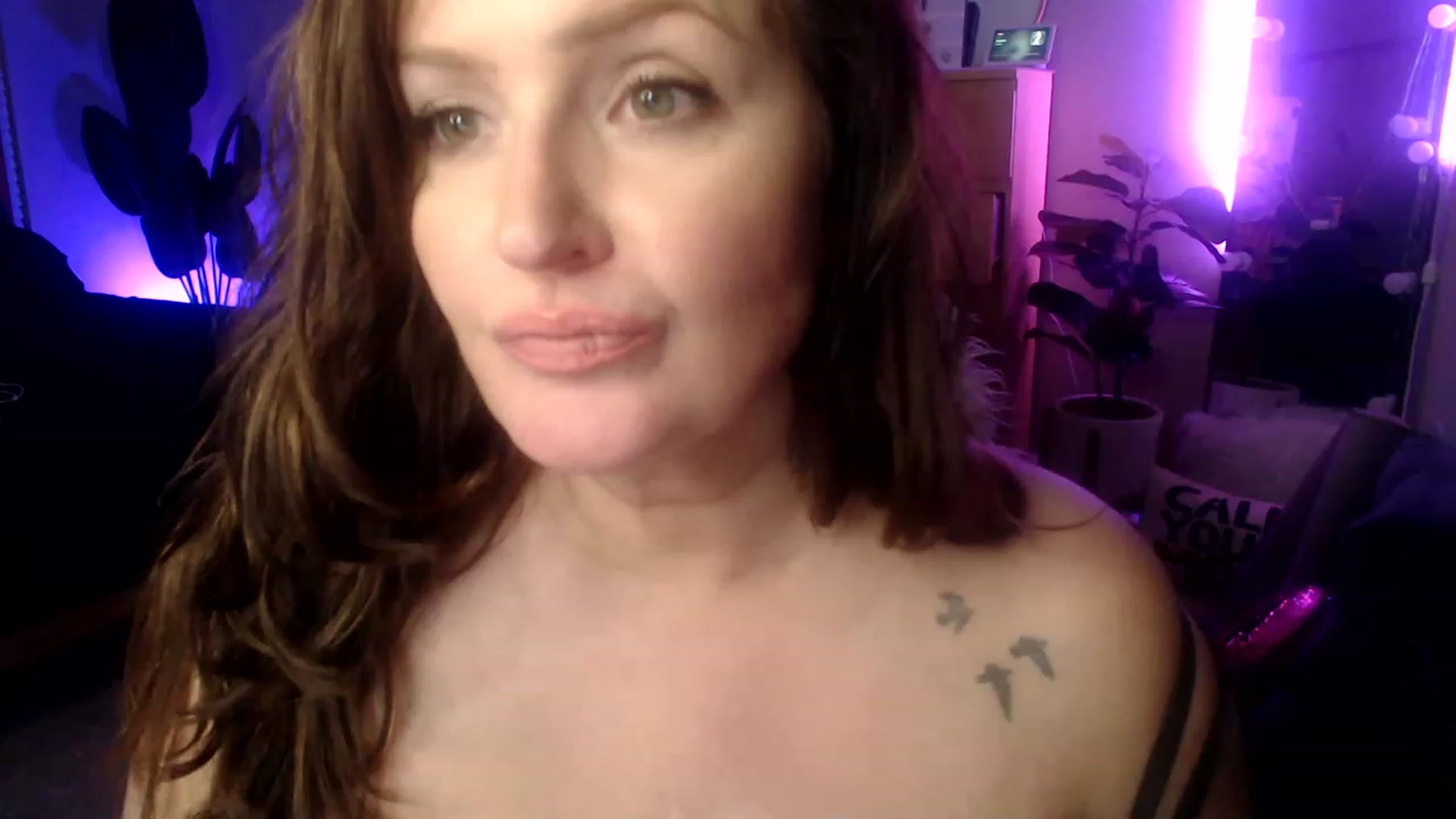 Gallery image thumbnail from Alexis_Anne's myfreecams stream on, 07/28/2023, 04:53 image 8 of 20