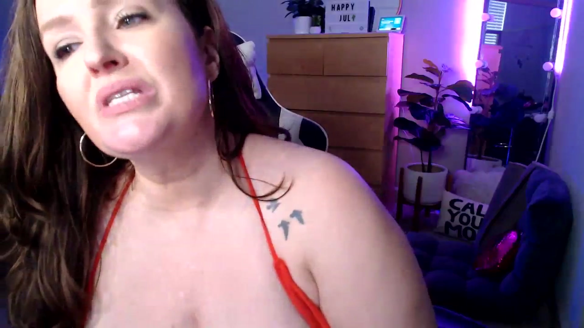 Gallery image thumbnail from Alexis_Anne's myfreecams stream on, 07/31/2023, 20:33 image 19 of 20