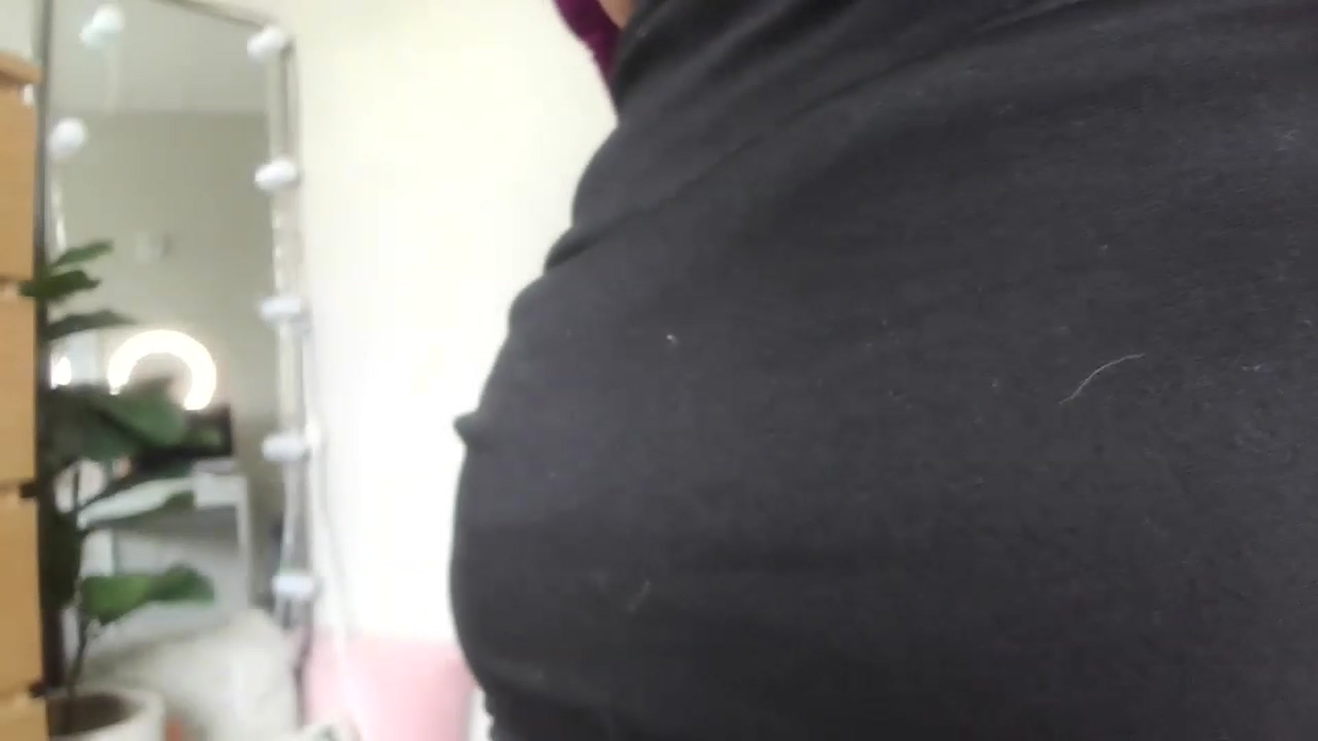 Gallery image thumbnail from Alexis_Anne's myfreecams stream on, 08/25/2023, 19:46 image 6 of 20