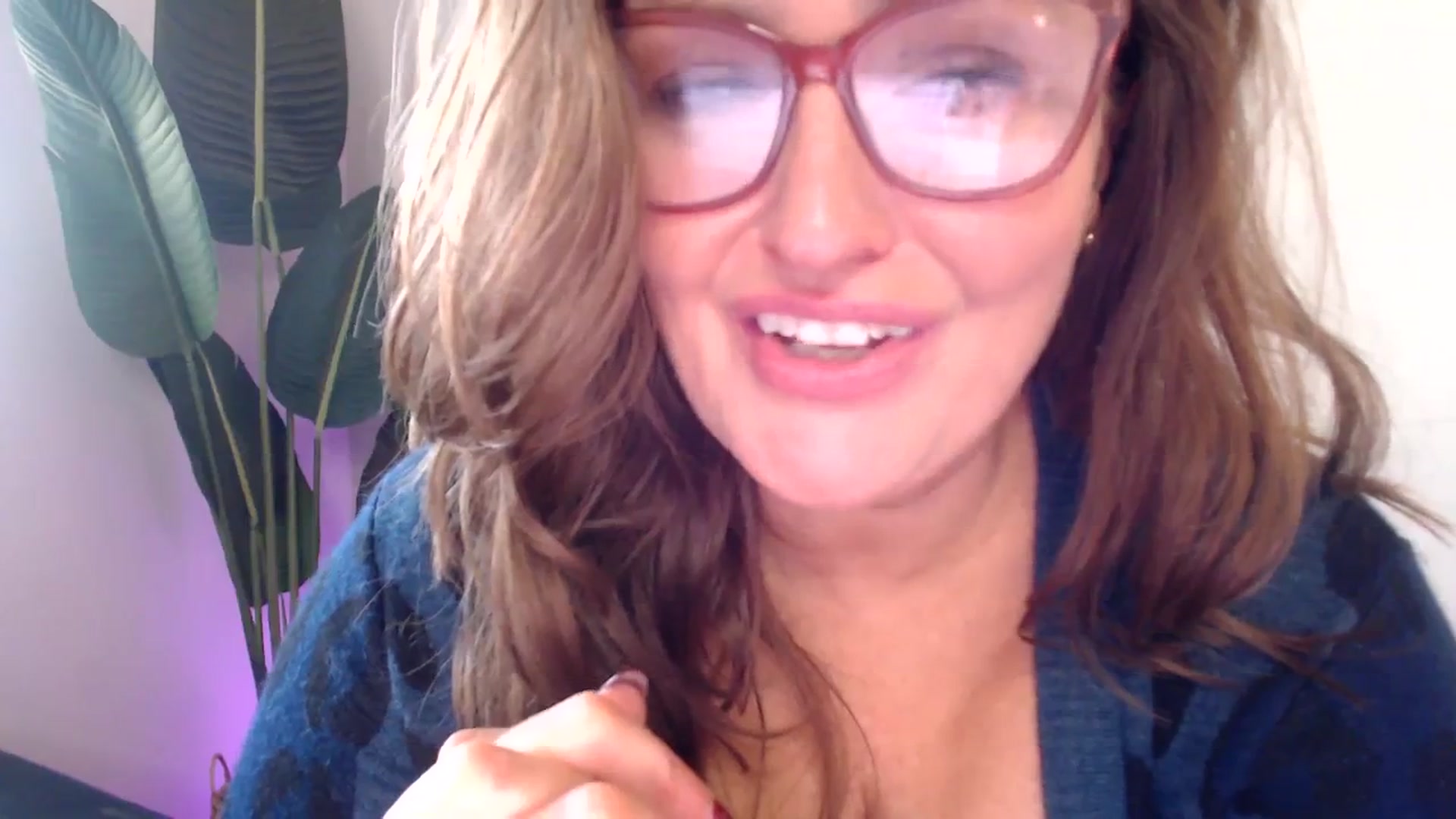 Gallery image thumbnail from Alexis_Anne's myfreecams stream on, 11/03/2023, 23:49 image 11 of 20