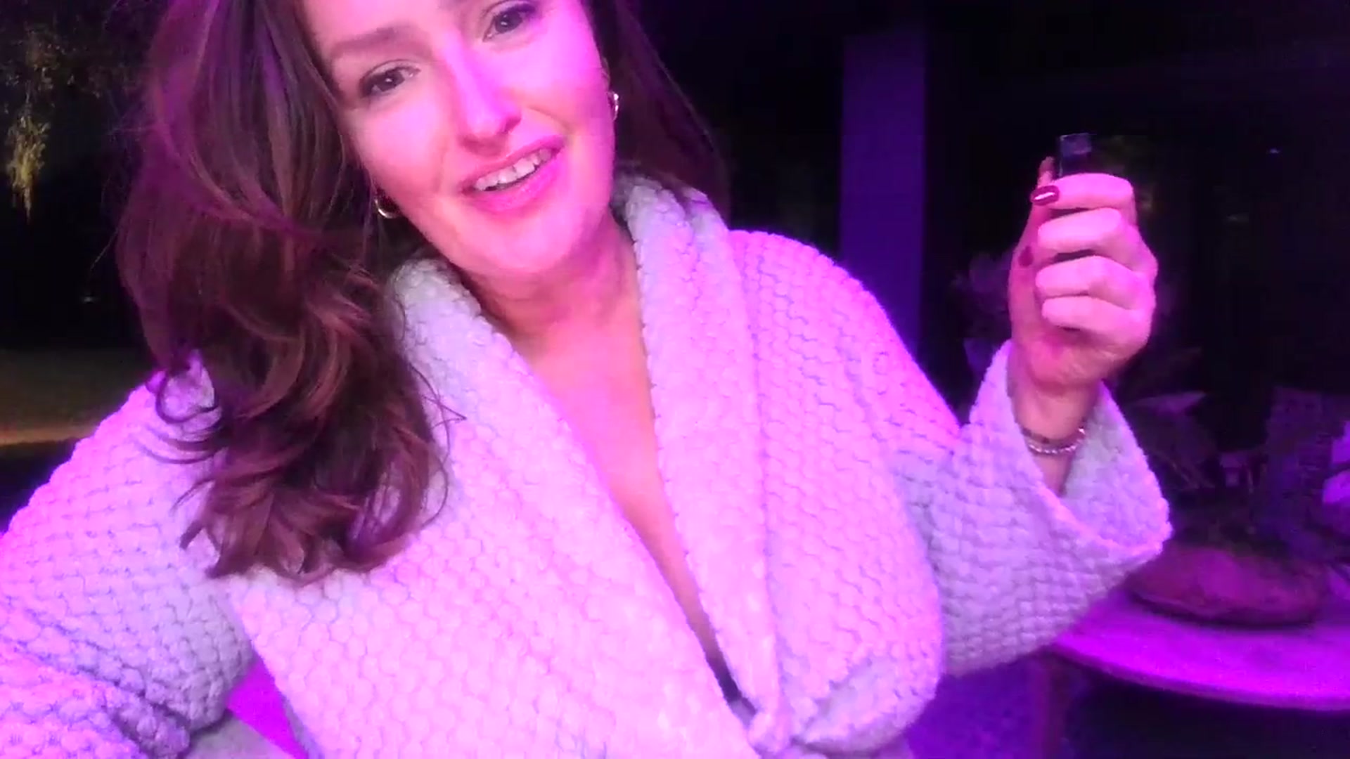 Gallery image thumbnail from Alexis_Anne's myfreecams stream on, 11/24/2023, 24:46 image 6 of 20