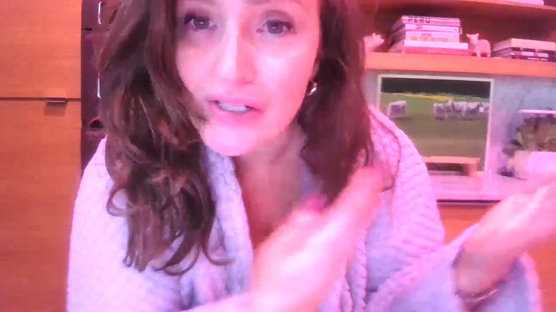 Gallery image thumbnail from Alexis_Anne's myfreecams stream on, 11/24/2023, 02:27 image 13 of 20