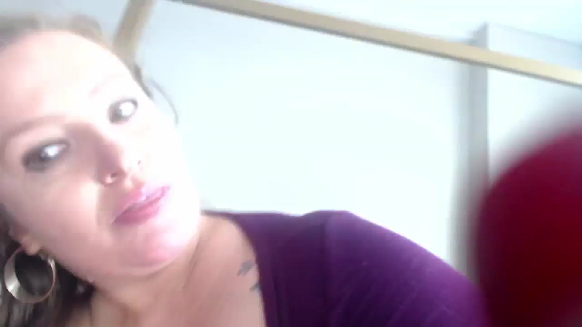 Gallery image thumbnail from Alexis_Anne's myfreecams stream on, 01/02/2024, 19:47 image 1 of 20