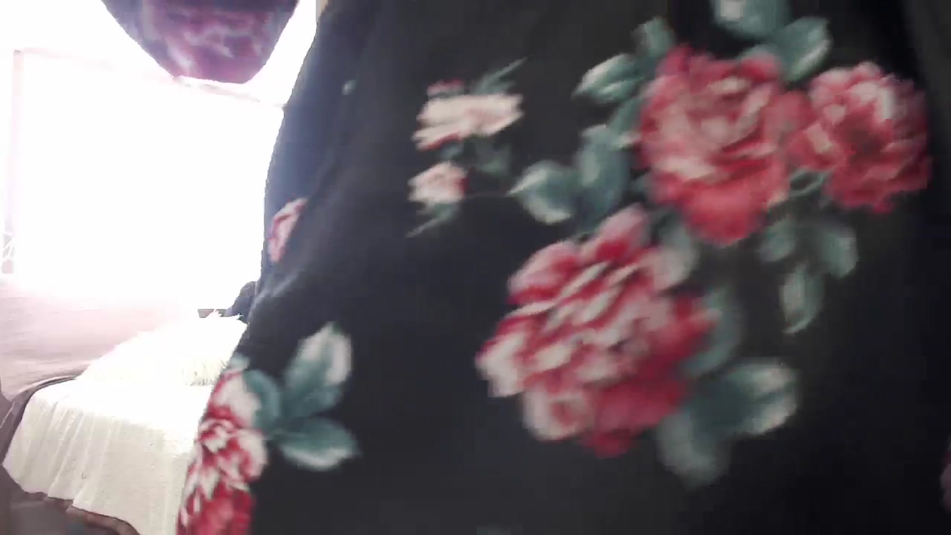 Gallery image thumbnail from Alexis_Anne's myfreecams stream on, 04/01/2024, 21:14 image 4 of 20