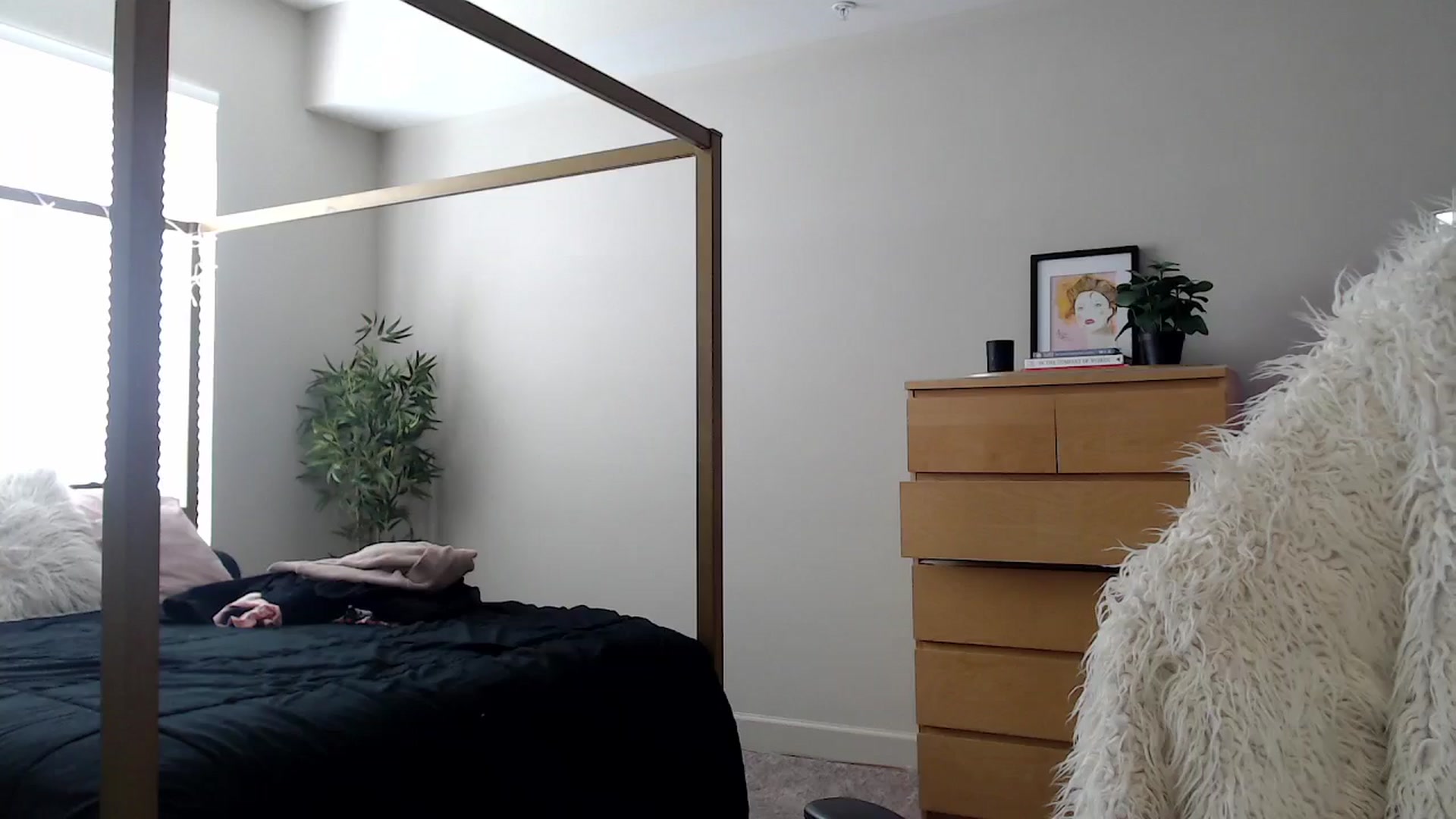 Gallery image thumbnail from Alexis_Anne's myfreecams stream on, 05/02/2024, 20:17 image 20 of 20