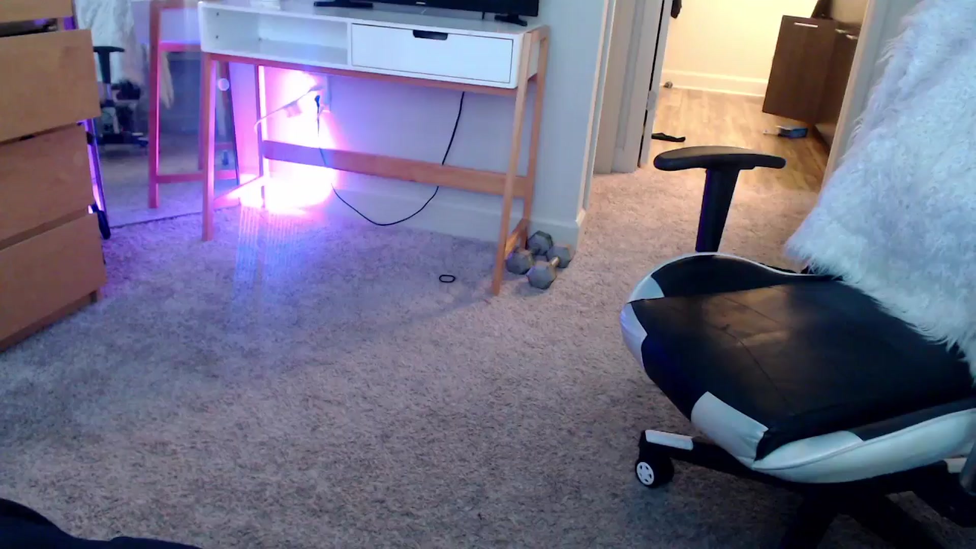 Gallery image thumbnail from Alexis_Anne's myfreecams stream on, 05/10/2024, 15:57 image 18 of 20