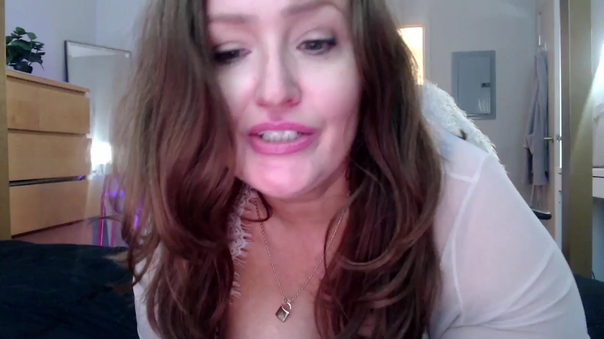 Gallery image thumbnail from Alexis_Anne's myfreecams stream on, 05/10/2024, 15:57 image 13 of 20