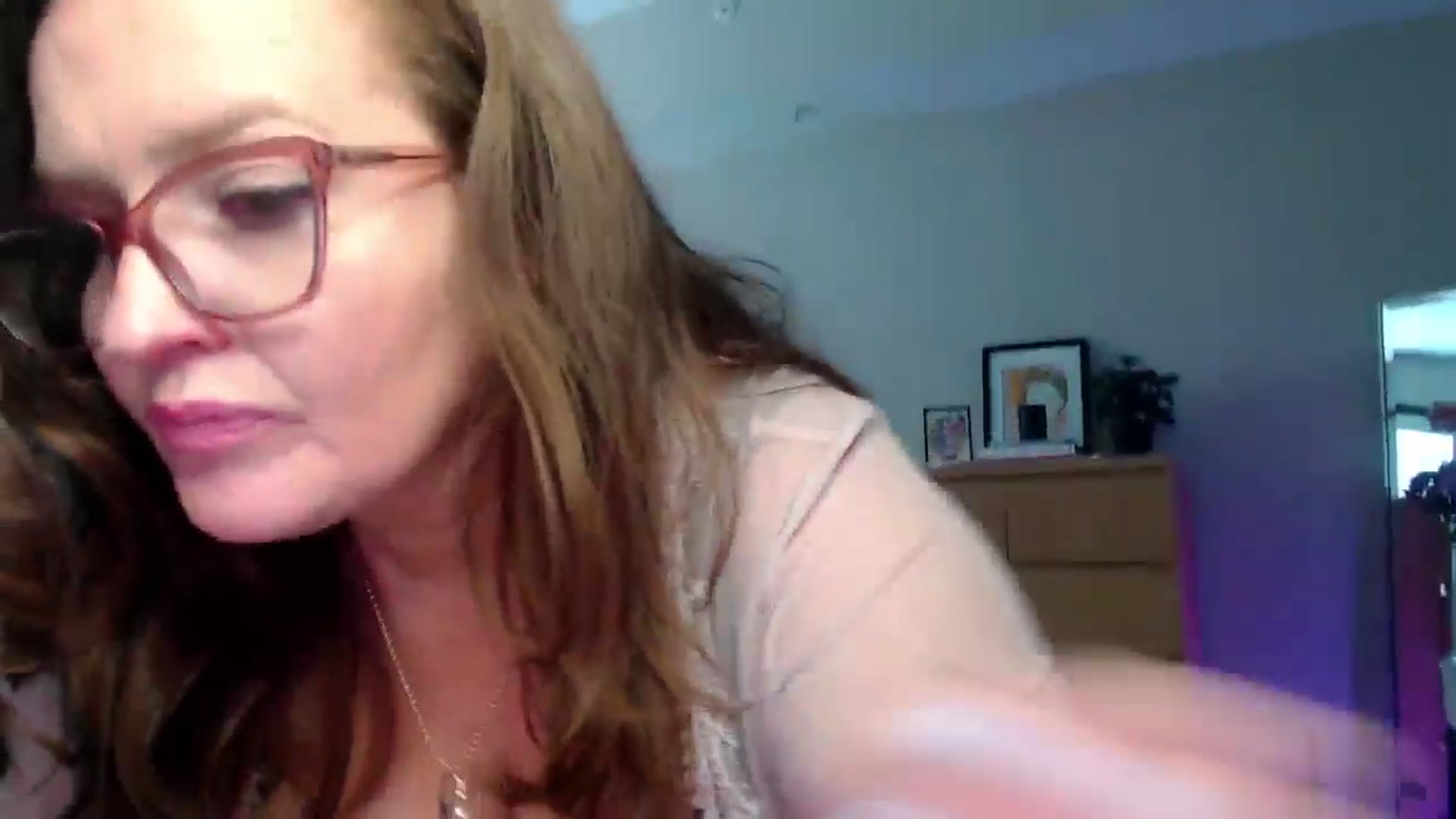 Gallery image thumbnail from Alexis_Anne's myfreecams stream on, 05/13/2024, 18:44 image 3 of 20