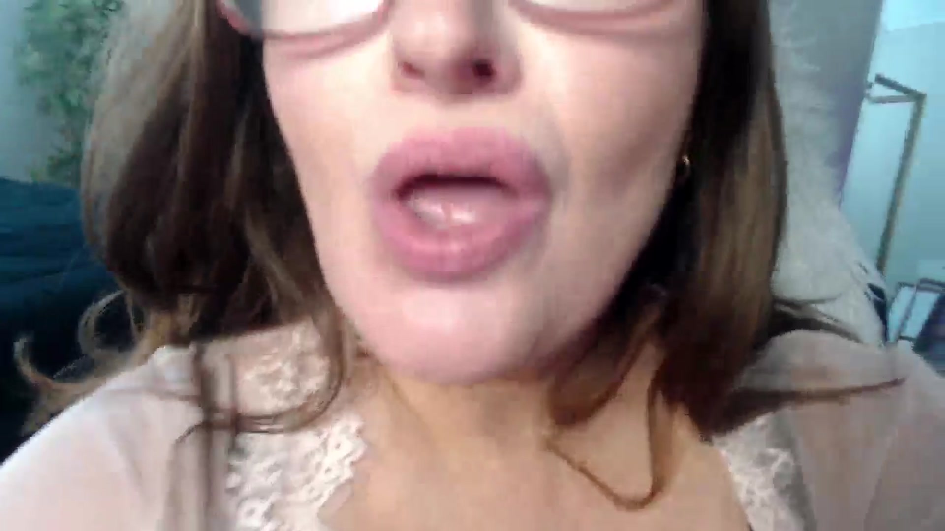 Gallery image thumbnail from Alexis_Anne's myfreecams stream on, 06/03/2024, 18:04 image 5 of 20