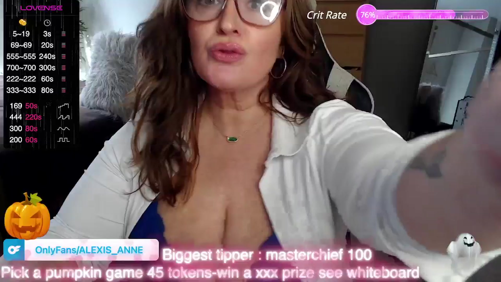 Gallery image thumbnail from Alexis_Anne's myfreecams stream on, 10/30/2024, 18:39 image 2 of 20