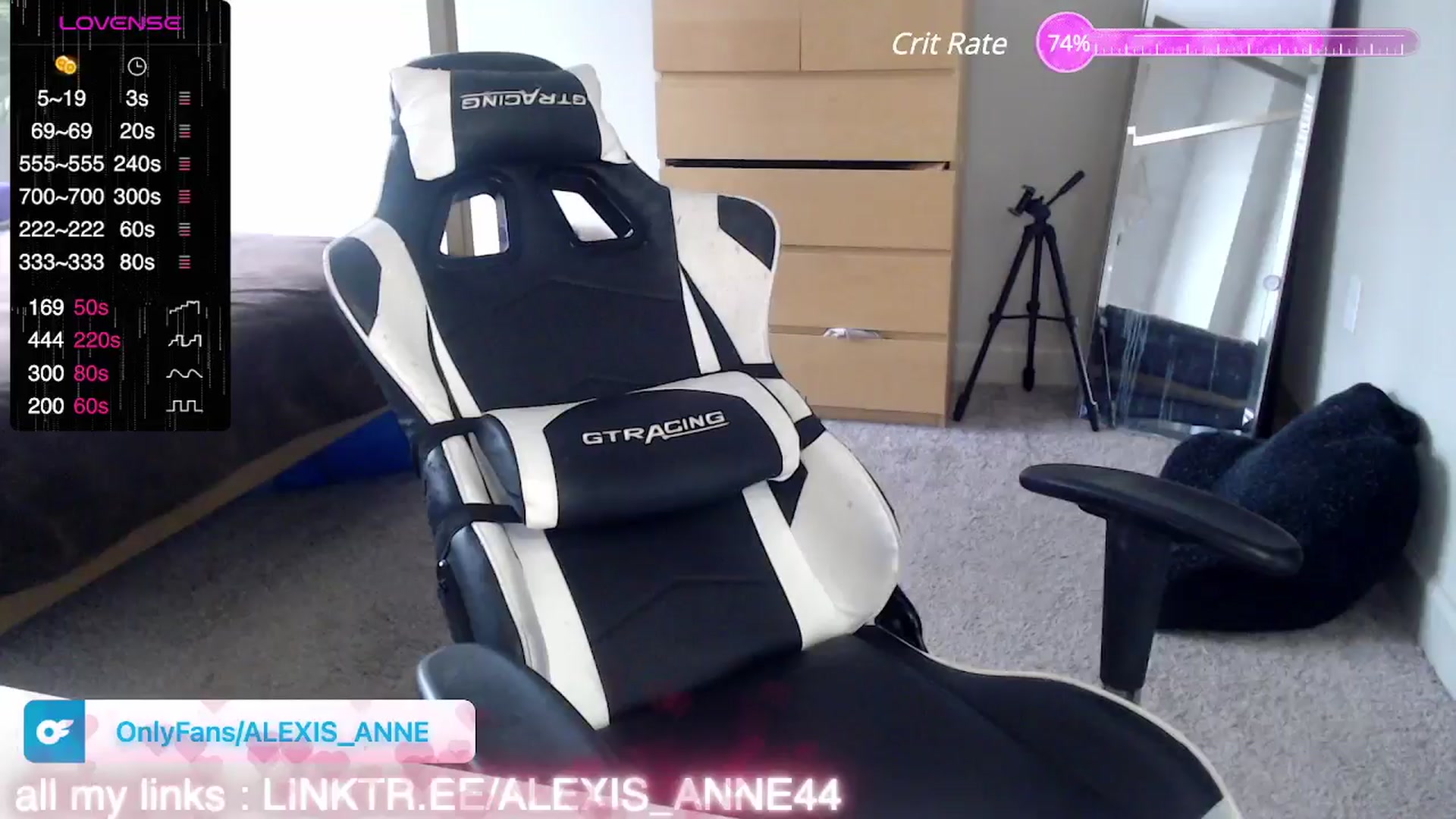 Gallery image thumbnail from Alexis_Anne's myfreecams stream on, 11/08/2024, 17:57 image 13 of 20