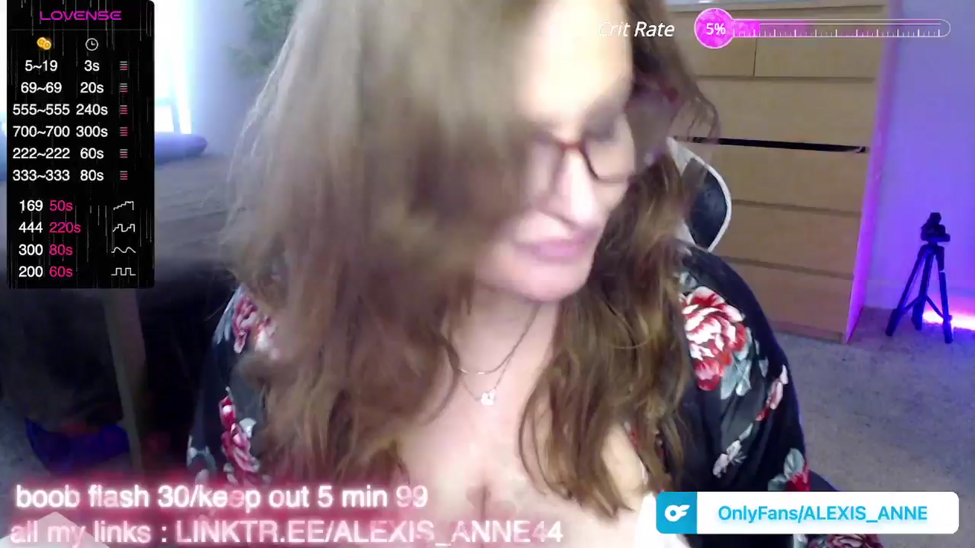 Gallery image thumbnail from Alexis_Anne's myfreecams stream on, 11/18/2024, 19:07 image 1 of 20