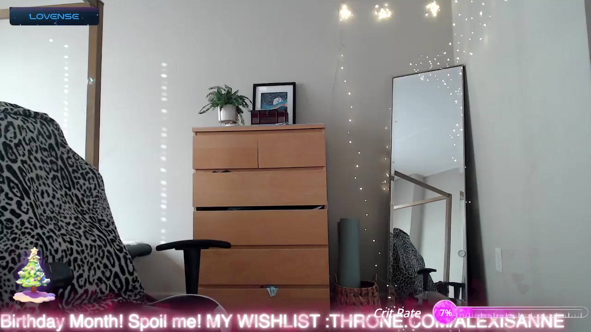 Gallery image thumbnail from Alexis_Anne's myfreecams stream on, 12/11/2024, 22:17 image 10 of 20