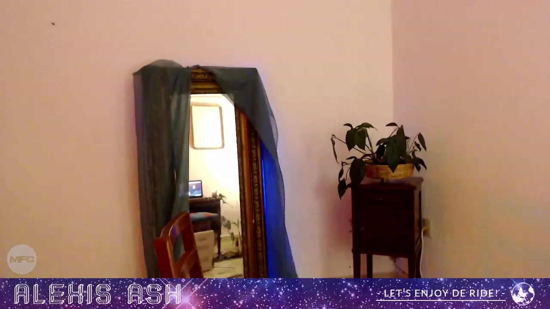 Gallery image thumbnail from Alexis_Ash's myfreecams stream on, 11/21/2022, 05:56 image 14 of 20