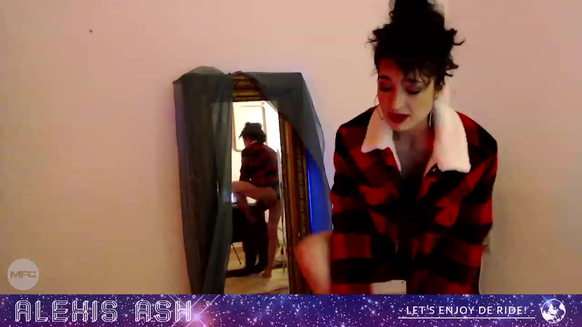 Gallery image thumbnail from Alexis_Ash's myfreecams stream on, 11/21/2022, 05:56 image 17 of 20