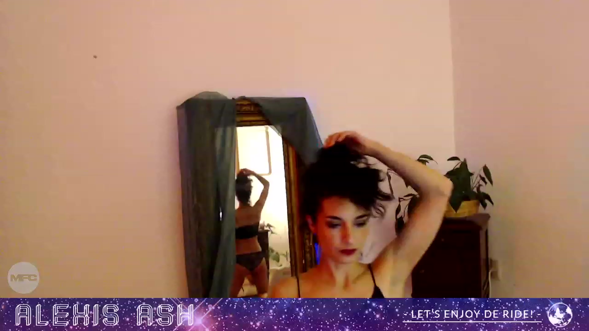 Gallery image thumbnail from Alexis_Ash's myfreecams stream on, 11/21/2022, 05:56 image 18 of 20