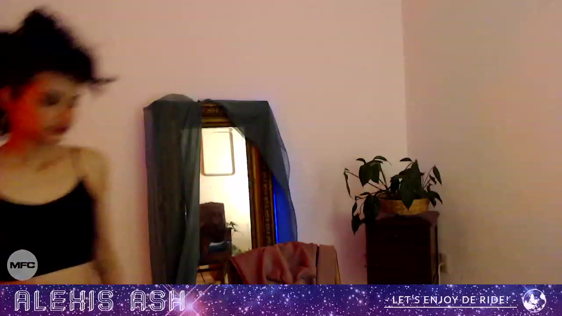 Gallery image thumbnail from Alexis_Ash's myfreecams stream on, 11/21/2022, 05:56 image 4 of 20