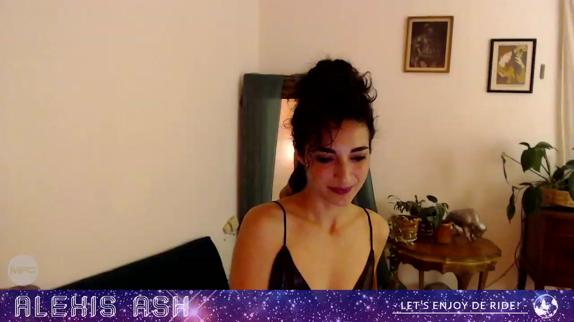 Gallery image thumbnail from Alexis_Ash's myfreecams stream on, 11/28/2022, 06:40 image 12 of 20