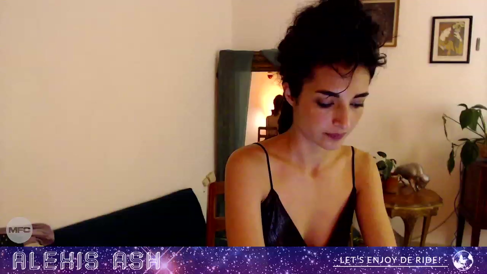 Gallery image thumbnail from Alexis_Ash's myfreecams stream on, 11/28/2022, 06:40 image 20 of 20