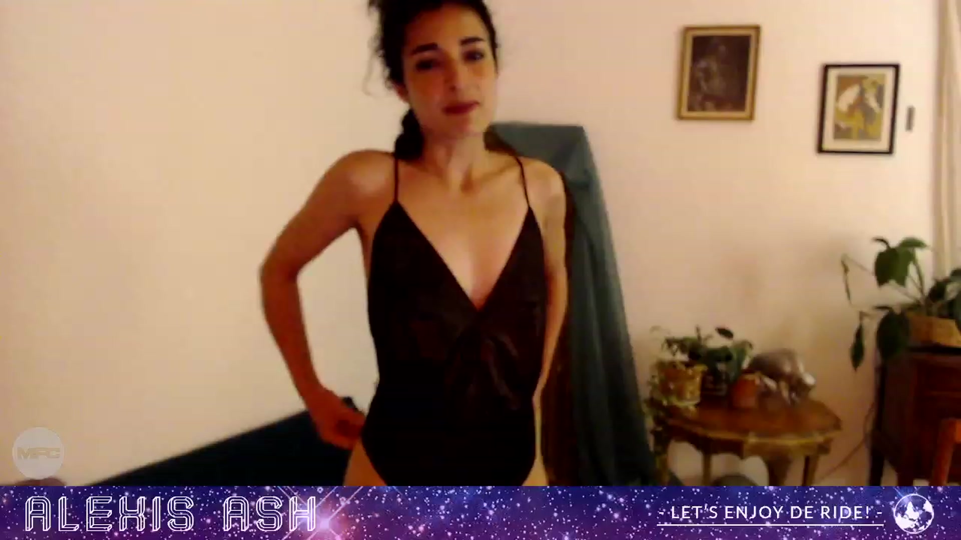 Gallery image thumbnail from Alexis_Ash's myfreecams stream on, 11/28/2022, 06:40 image 1 of 20