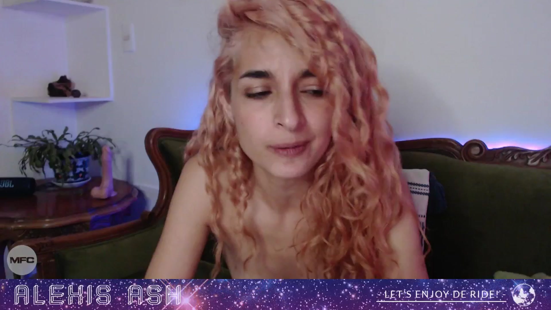 Gallery image thumbnail from Alexis_Ash's myfreecams stream on, 12/30/2025, 06:41 image 6 of 20