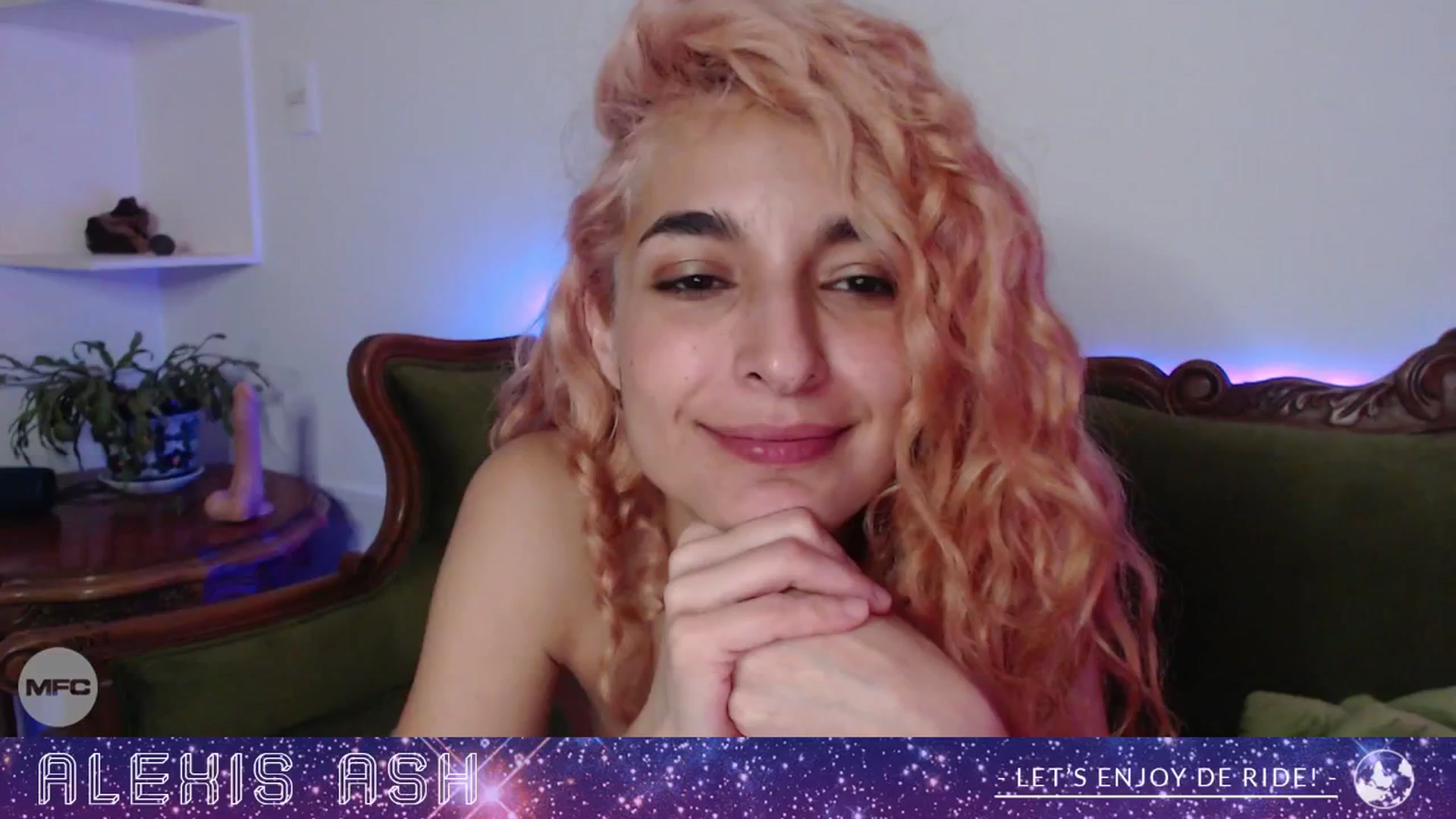 Gallery image thumbnail from Alexis_Ash's myfreecams stream on, 12/30/2025, 06:41 image 1 of 20