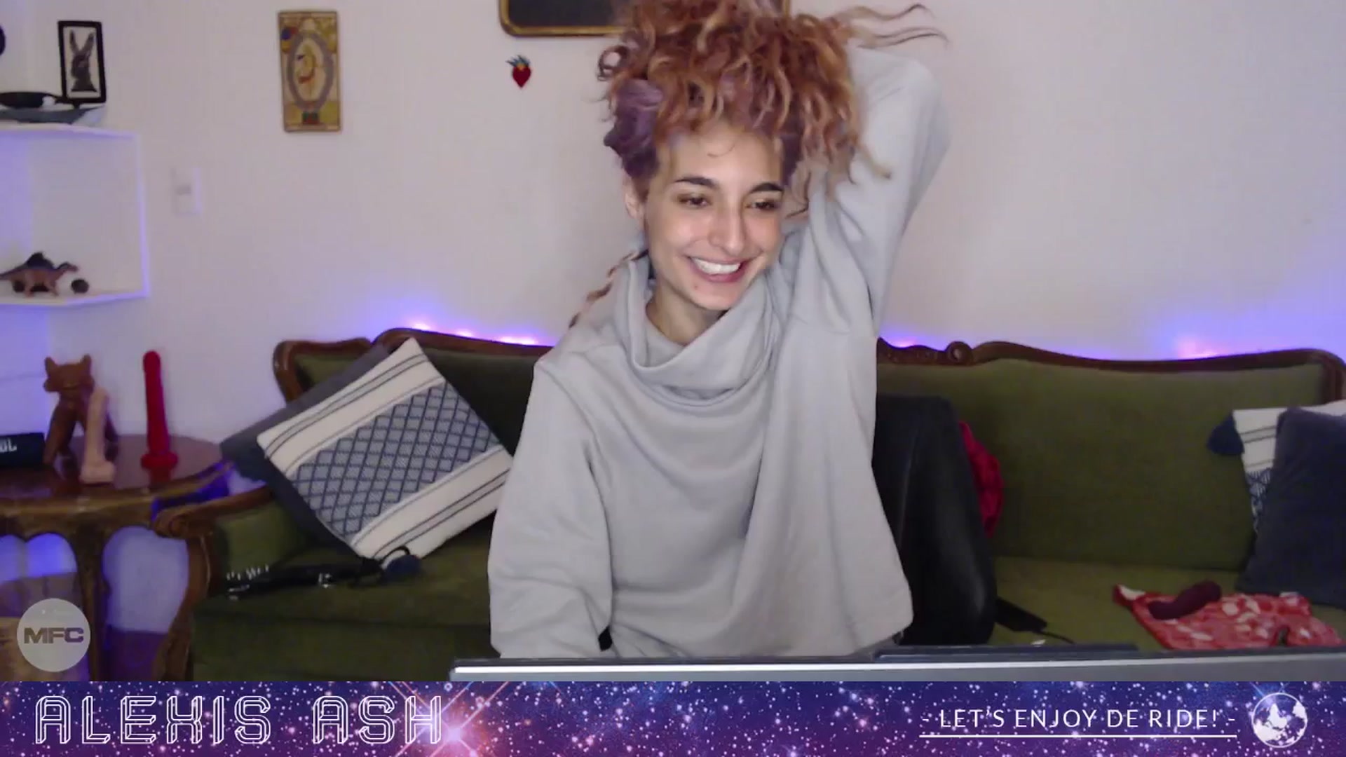 Gallery image thumbnail from Alexis_Ash's myfreecams stream on, 01/05/2026, 06:18 image 17 of 20