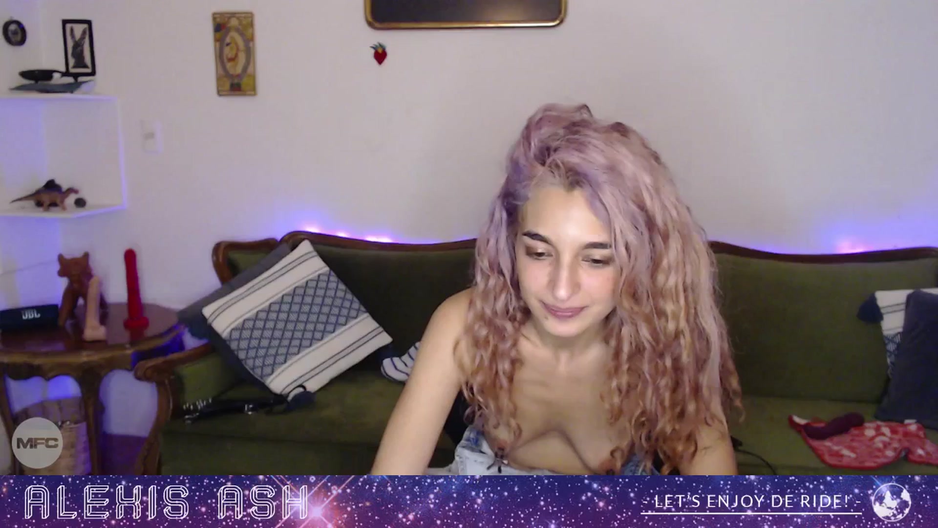Gallery image thumbnail from Alexis_Ash's myfreecams stream on, 01/05/2026, 06:18 image 15 of 20