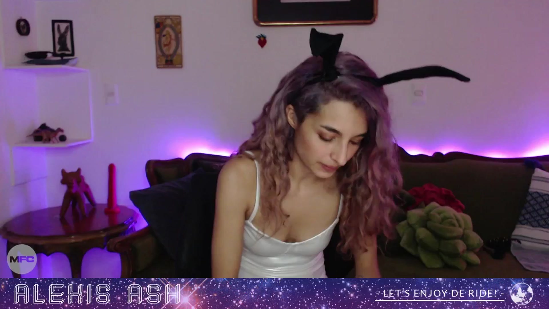 Gallery image thumbnail from Alexis_Ash's myfreecams stream on, 01/12/2026, 02:17 image 17 of 20