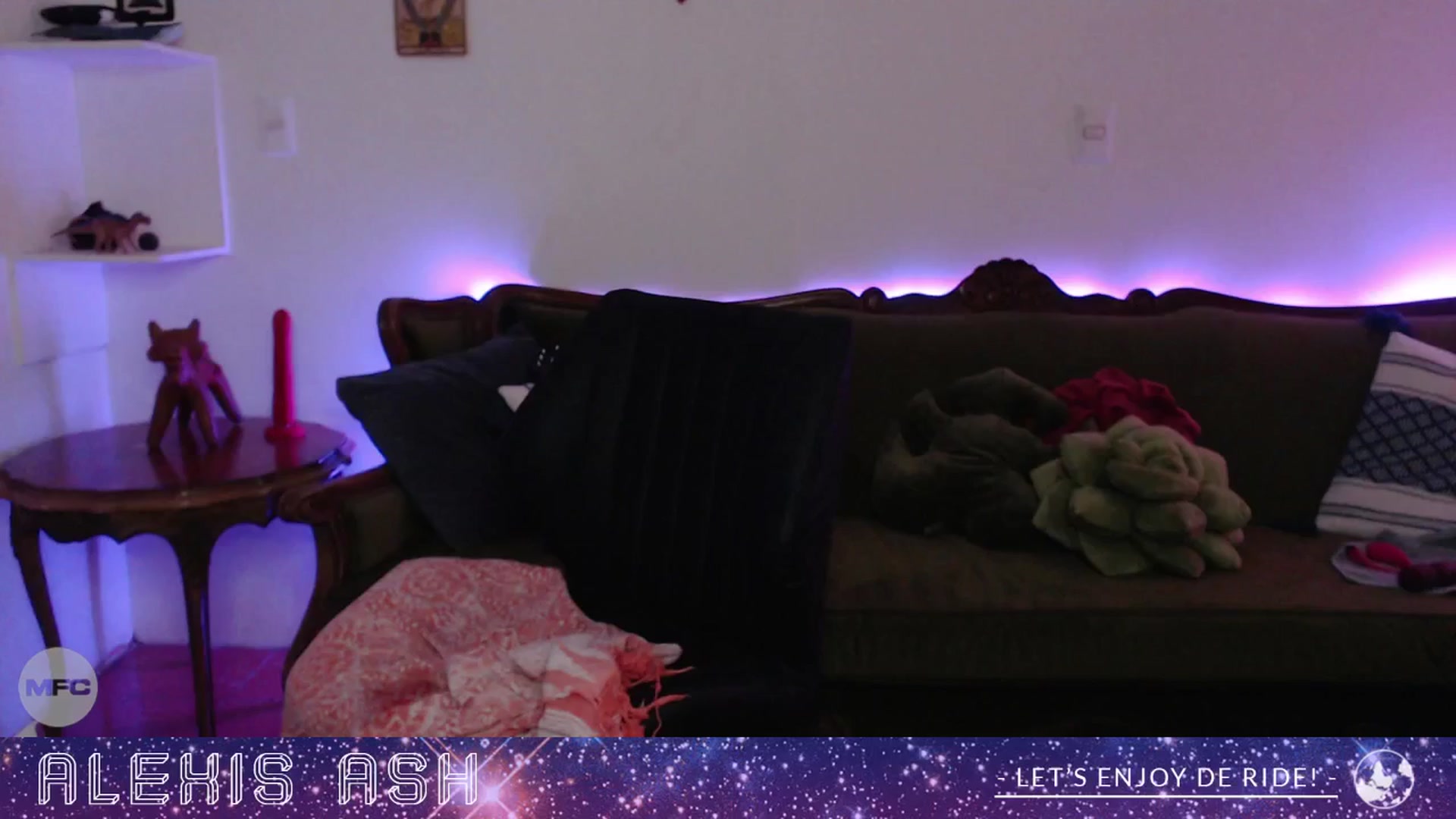 Gallery image thumbnail from Alexis_Ash's myfreecams stream on, 01/12/2026, 03:56 image 17 of 20
