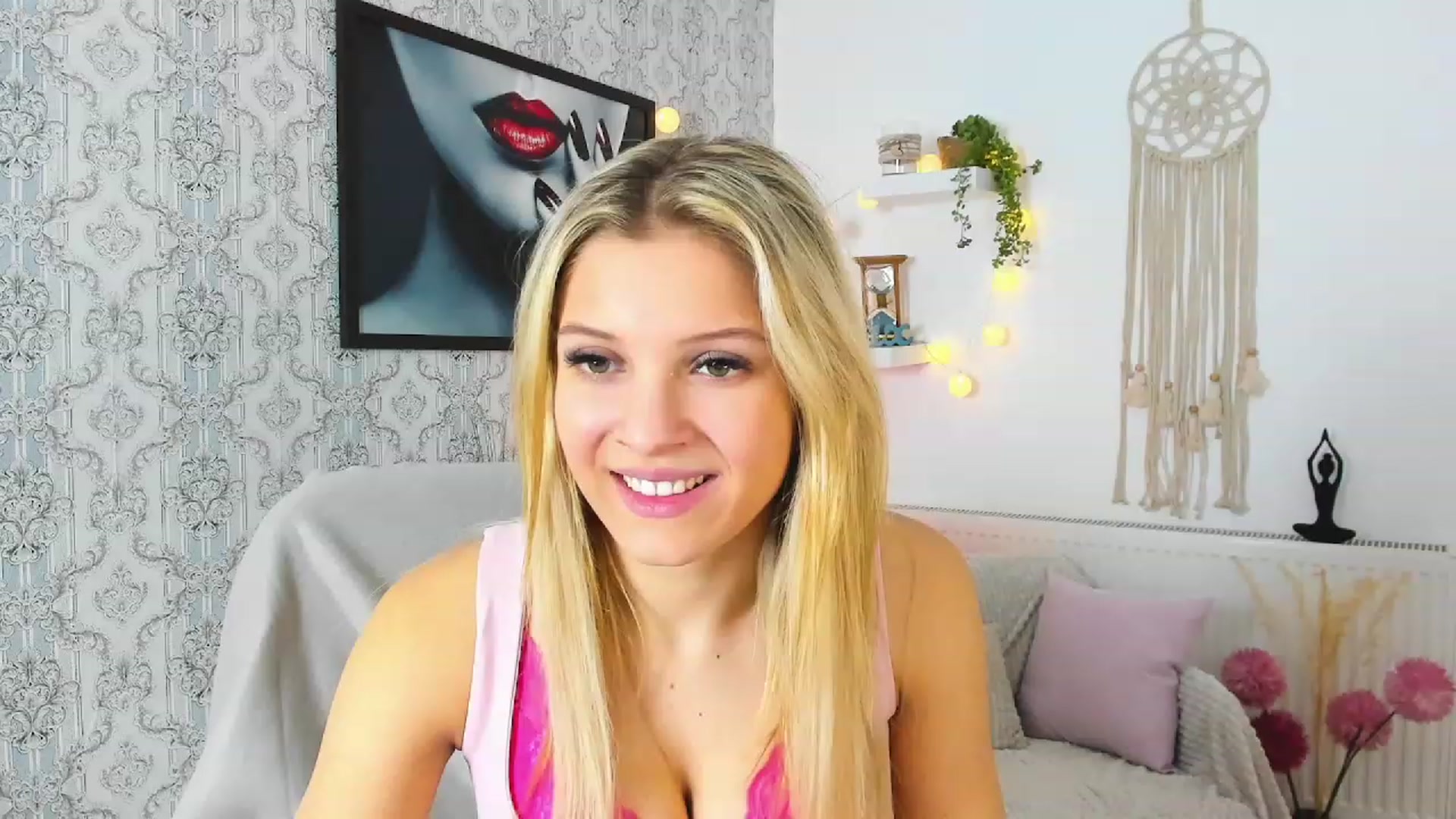 Gallery image thumbnail from Alexis_Grey18's myfreecams stream on, 01/10/2023, 20:44 image 11 of 20