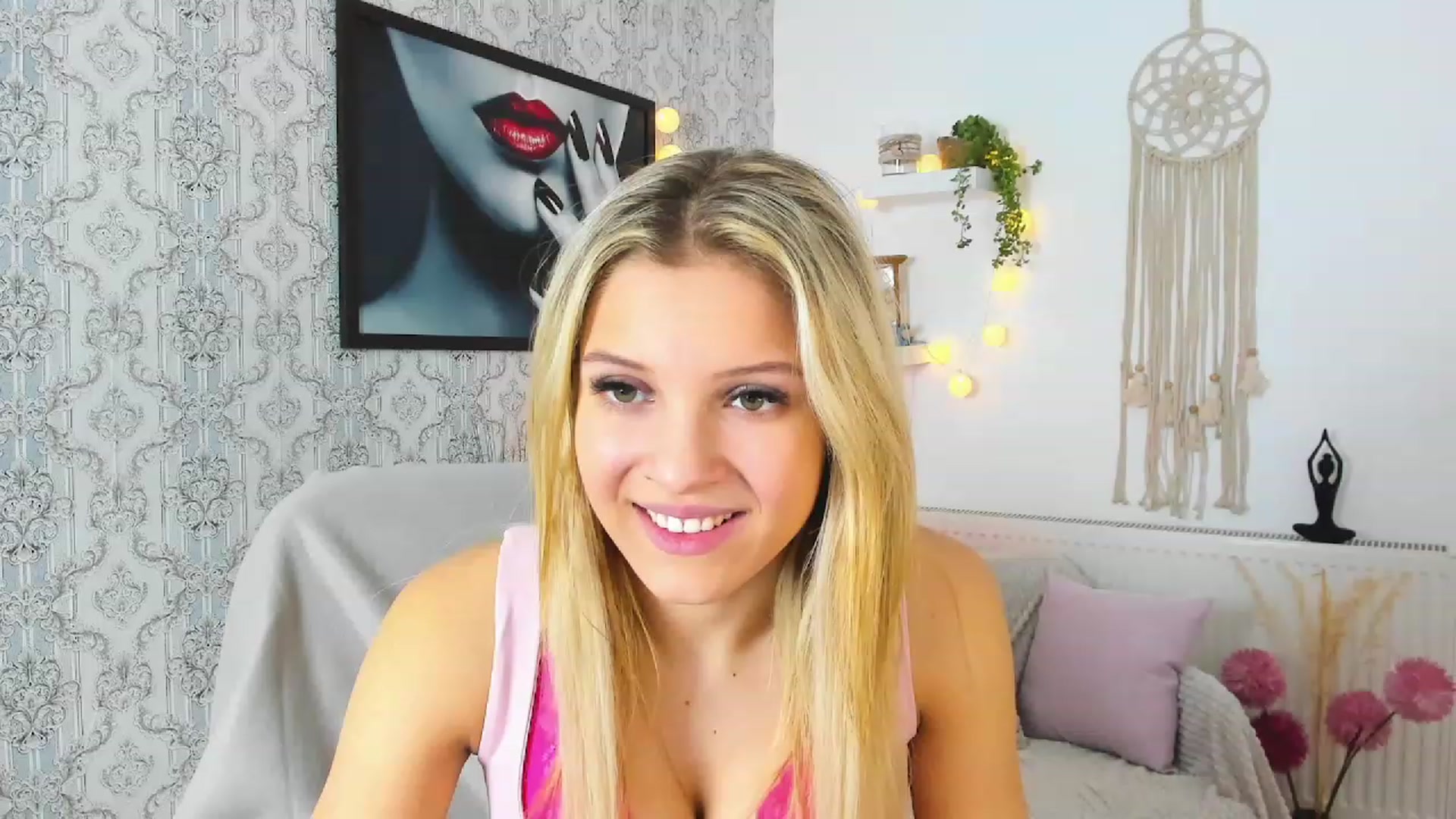 Gallery image thumbnail from Alexis_Grey18's myfreecams stream on, 01/10/2023, 20:44 image 13 of 20