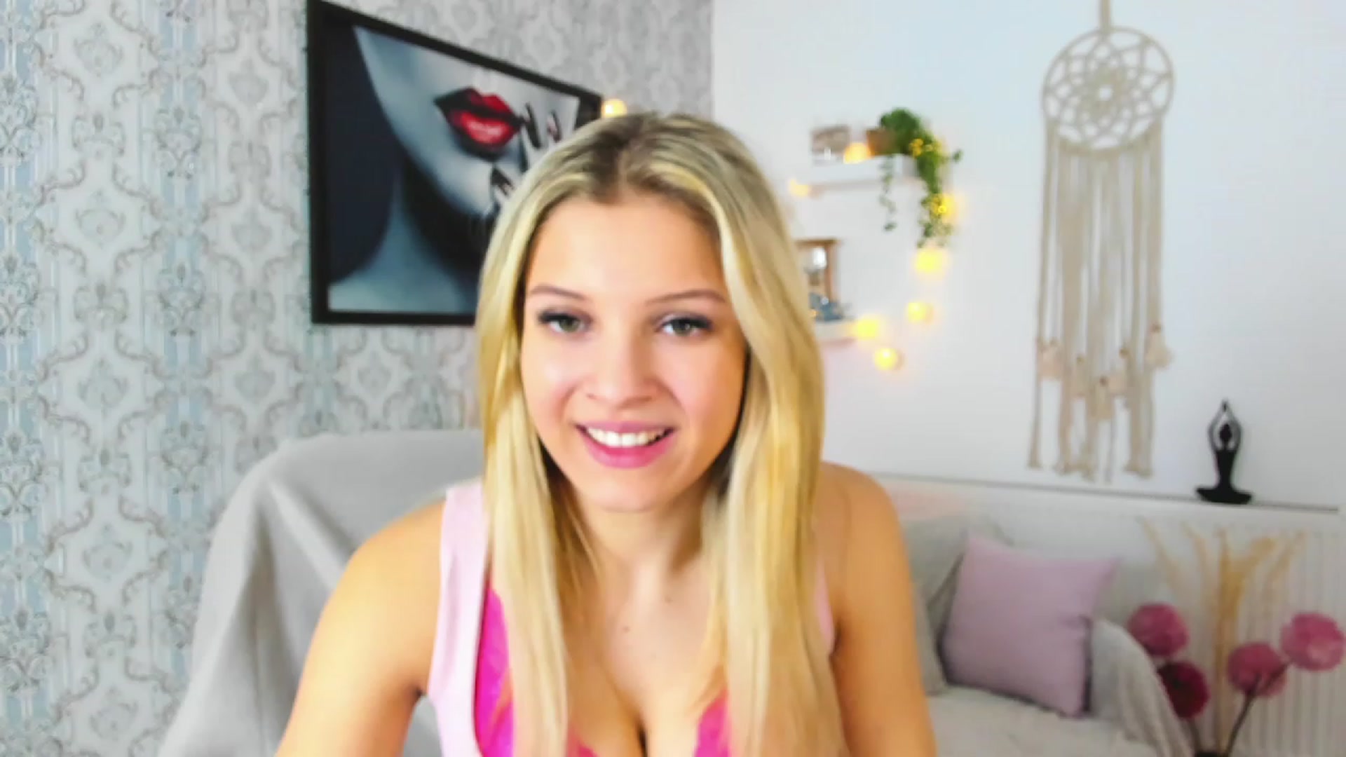 Gallery image thumbnail from Alexis_Grey18's myfreecams stream on, 01/10/2023, 20:44 image 9 of 20
