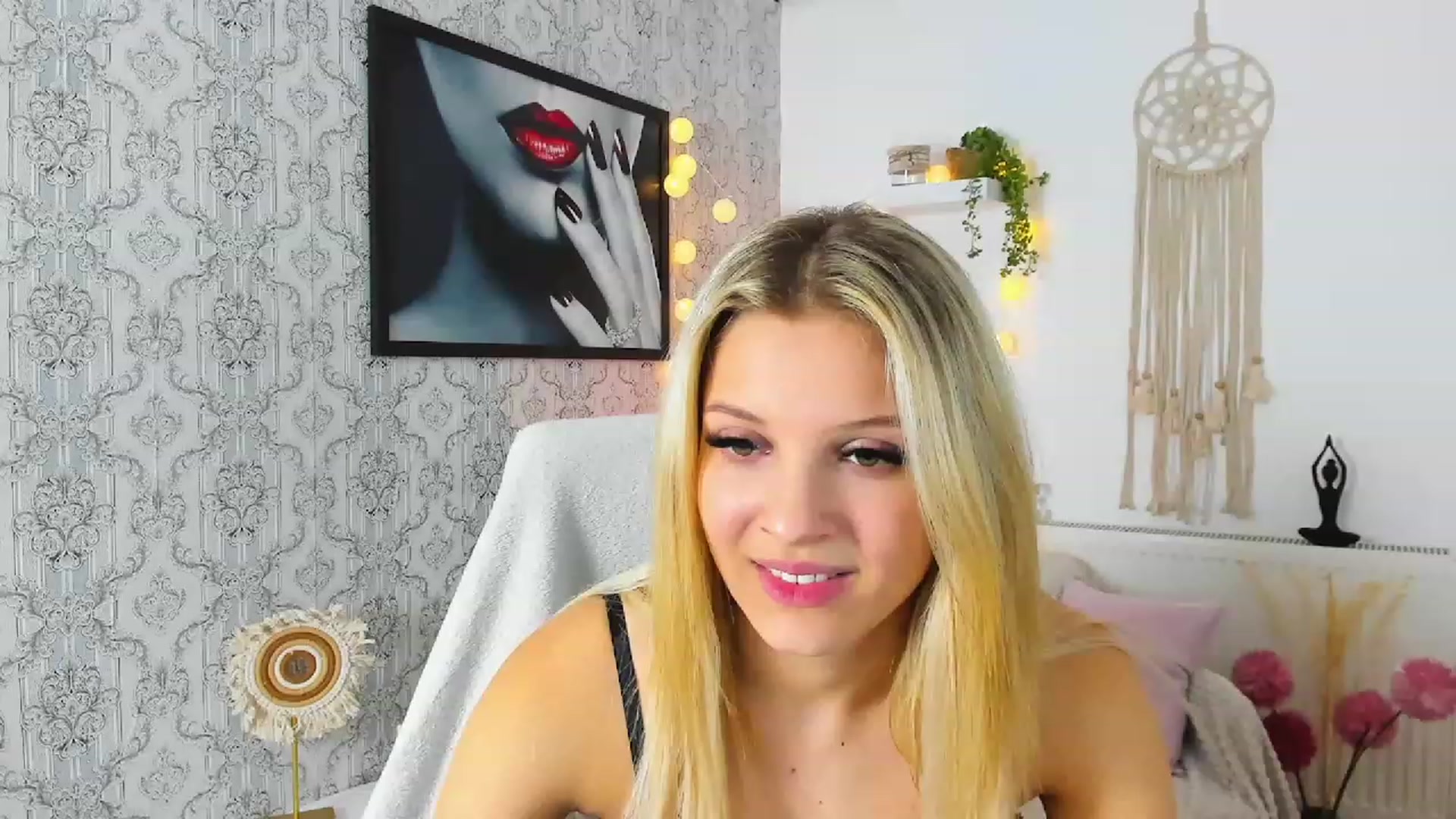 Gallery image thumbnail from Alexis_Grey18's myfreecams stream on, 01/14/2023, 01:03 image 20 of 20