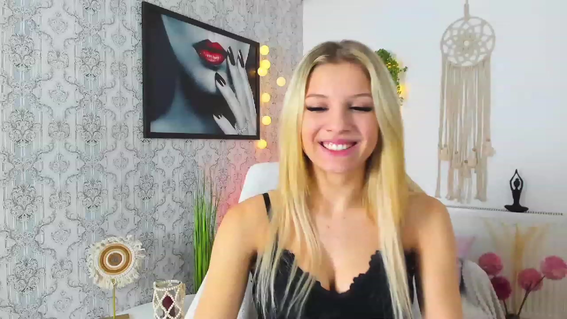 Gallery image thumbnail from Alexis_Grey18's myfreecams stream on, 01/14/2023, 01:03 image 14 of 20