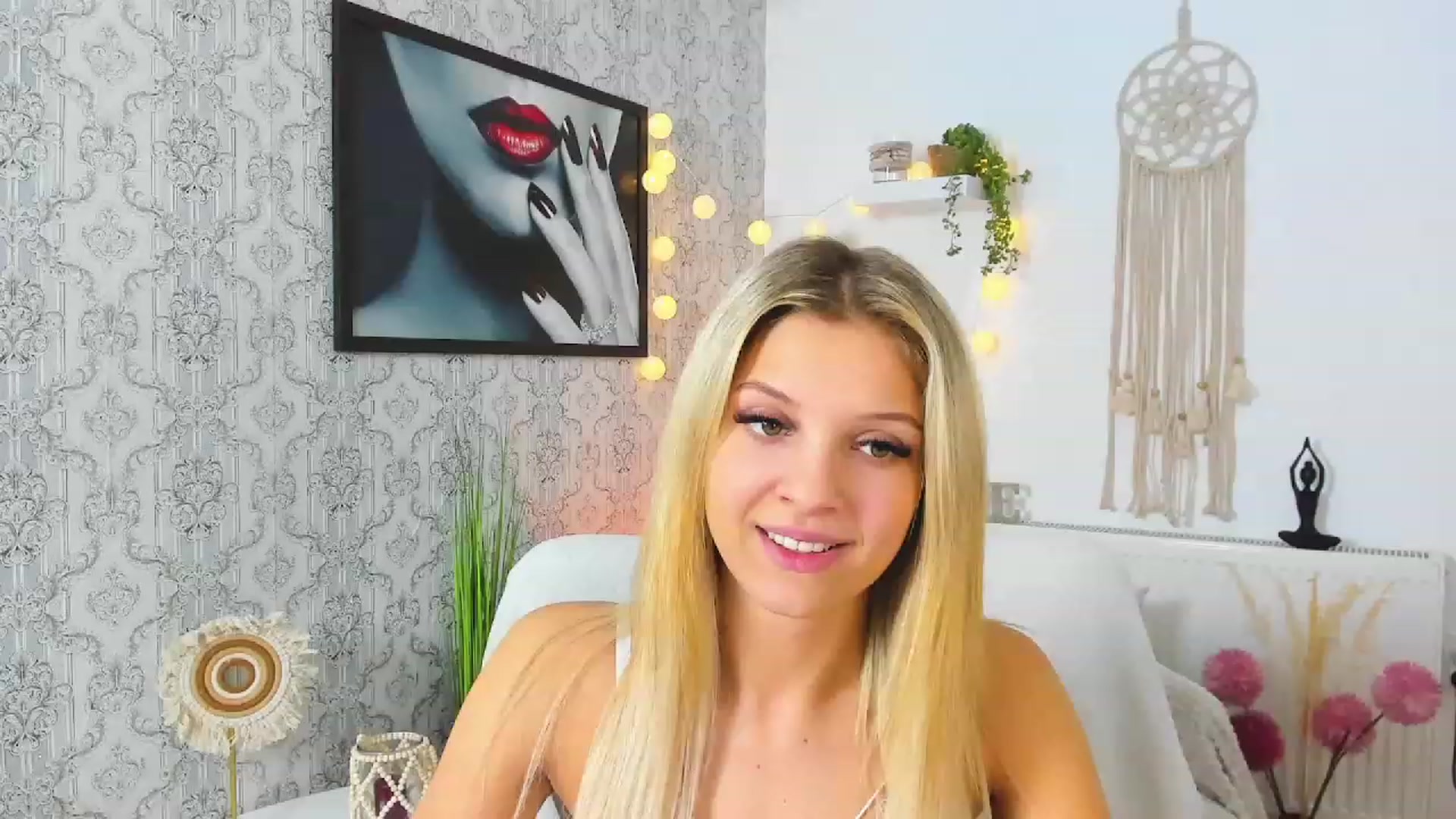 Gallery image thumbnail from Alexis_Grey18's myfreecams stream on, 01/18/2023, 19:55 image 2 of 20