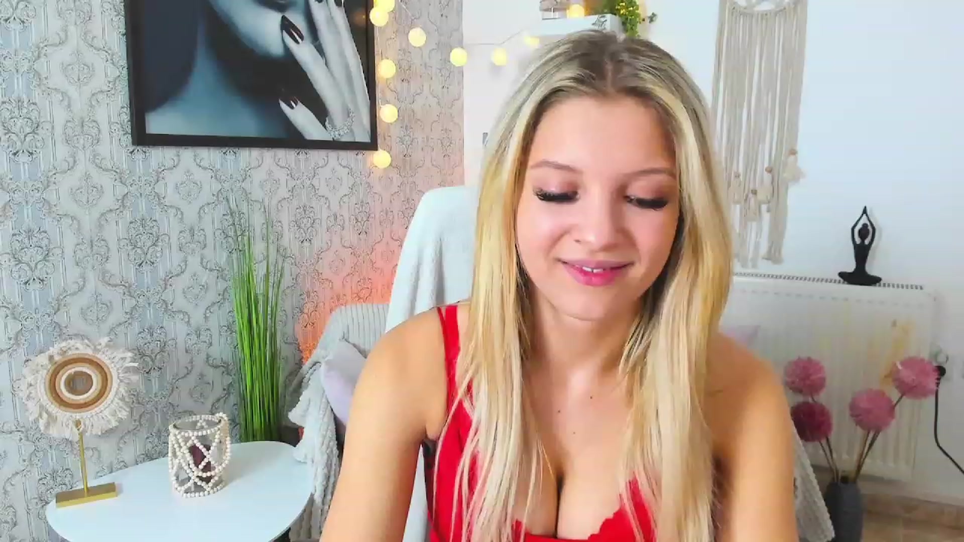 Gallery image thumbnail from Alexis_Grey18's myfreecams stream on, 01/27/2023, 21:58 image 5 of 20