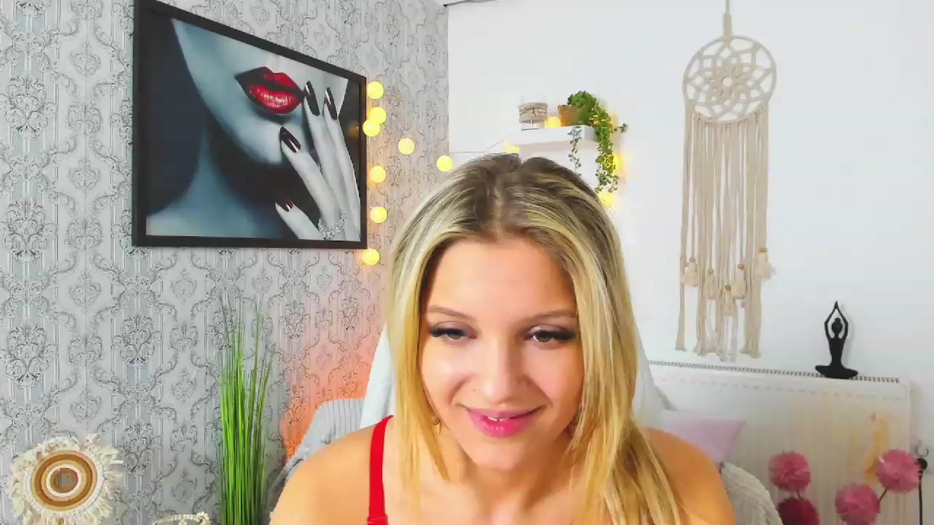 Gallery image thumbnail from Alexis_Grey18's myfreecams stream on, 01/28/2023, 24:52 image 5 of 20