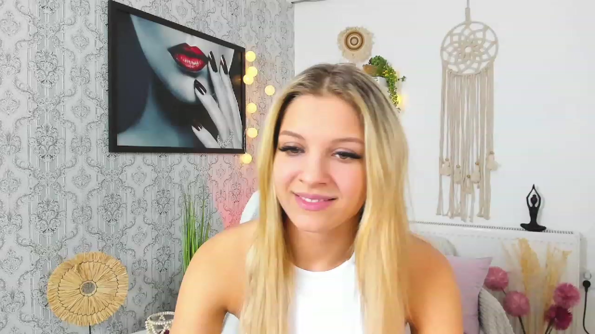 Gallery image thumbnail from Alexis_Grey18's myfreecams stream on, 02/11/2023, 20:53 image 4 of 20