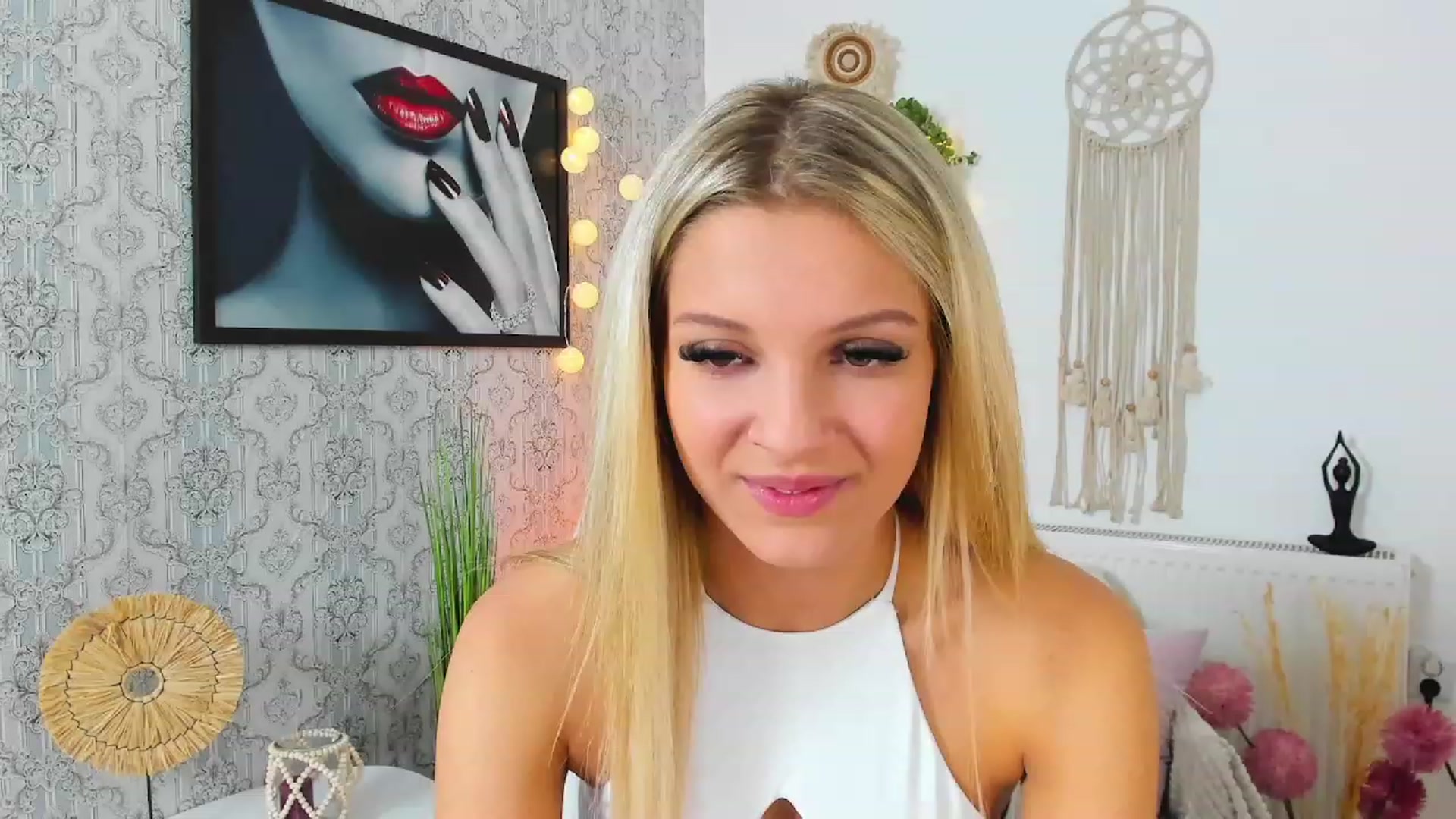 Gallery image thumbnail from Alexis_Grey18's myfreecams stream on, 03/03/2023, 21:27 image 11 of 20