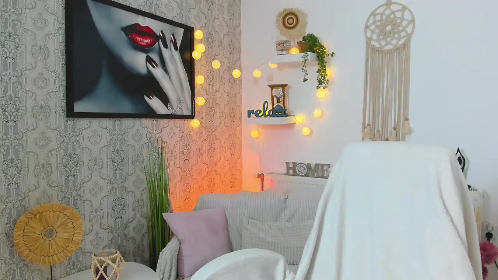 Gallery image thumbnail from Alexis_Grey18's myfreecams stream on, 03/03/2023, 21:27 image 5 of 20