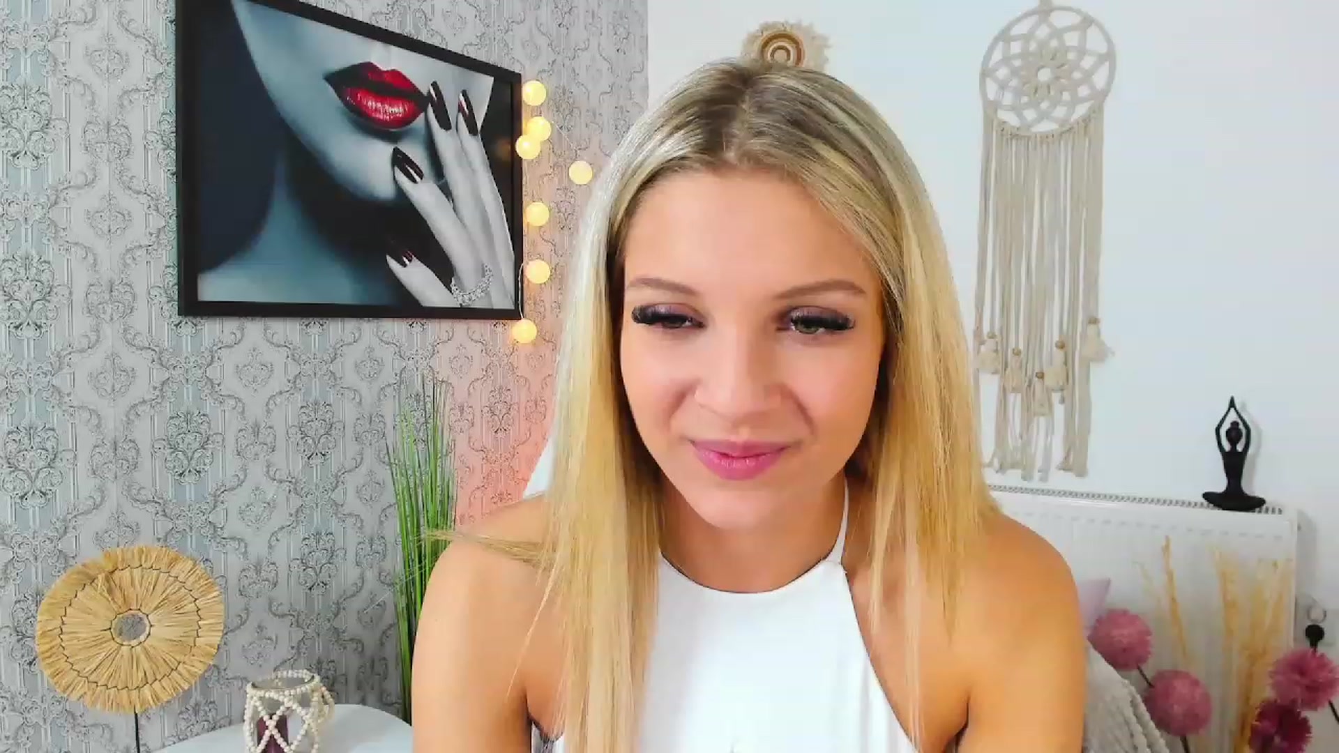 Gallery image thumbnail from Alexis_Grey18's myfreecams stream on, 03/03/2023, 21:27 image 13 of 20