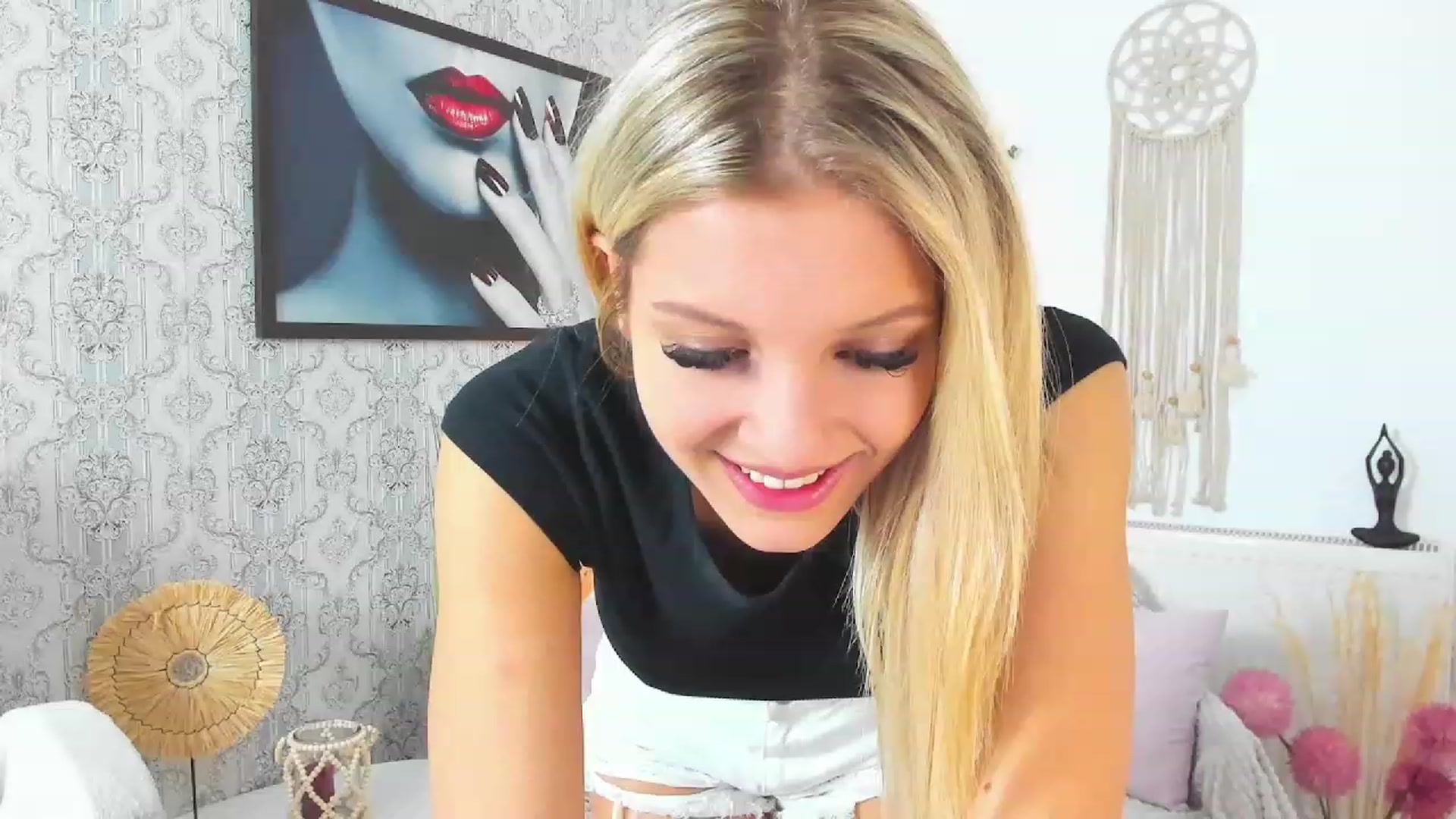 Gallery image thumbnail from Alexis_Grey18's myfreecams stream on, 03/07/2023, 21:31 image 13 of 20