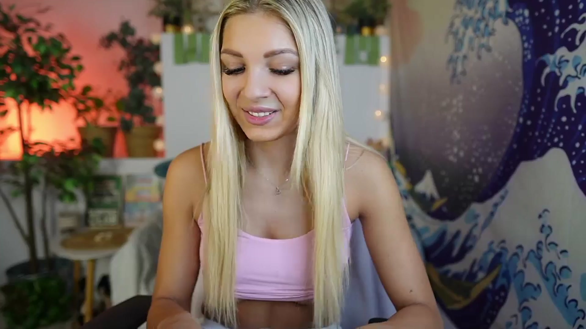Gallery image thumbnail from Alexis_Grey18's myfreecams stream on, 03/14/2025, 17:38 image 20 of 20